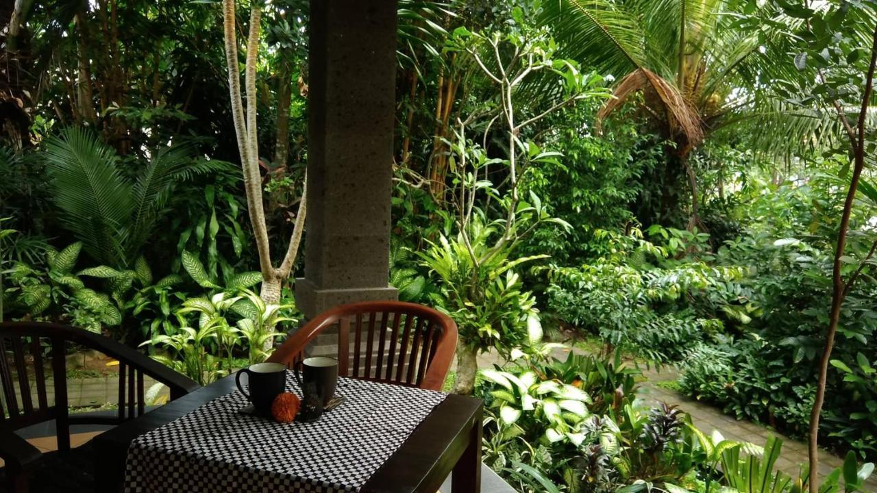 Prasanti Bed & Breakfast Ubud Kültér fotó